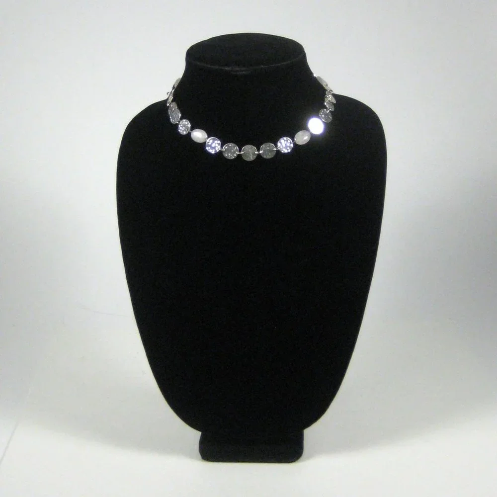 AC Silvertone Hammered Discs Necklace 16 Inch Choker Collar Statement Beaded